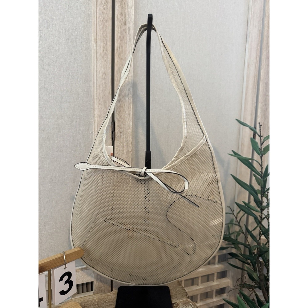 Designer Mesh Tote Bag Cream Color With Inner Pouch Chic Accessory - Picture 3 of 5